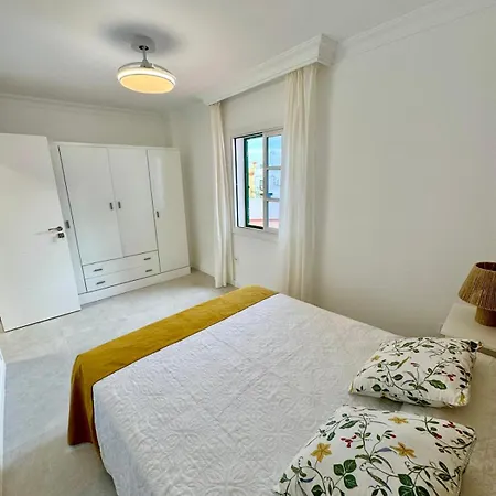 Casa Tina Piscina Privada 칸델라리아