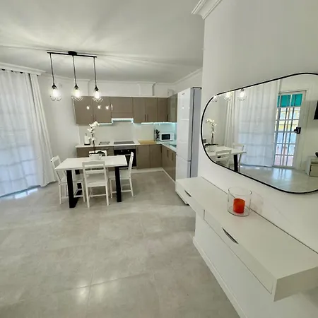Lägenhet Casa Tina Piscina Privada *